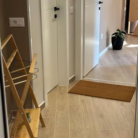 Living By Erle Apartment